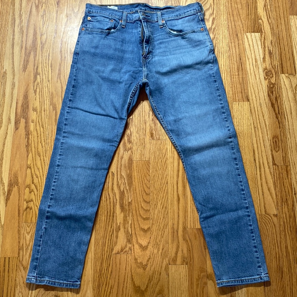 Levi’s slim jeans